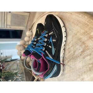 Brooks Transcend Black